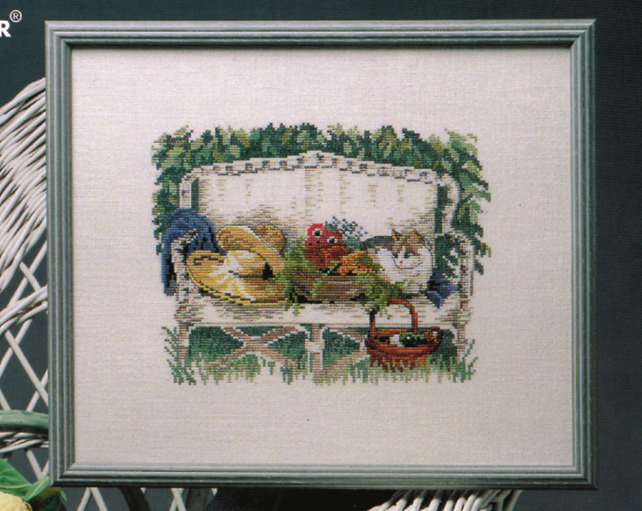 Kat i havesofa Broderikit