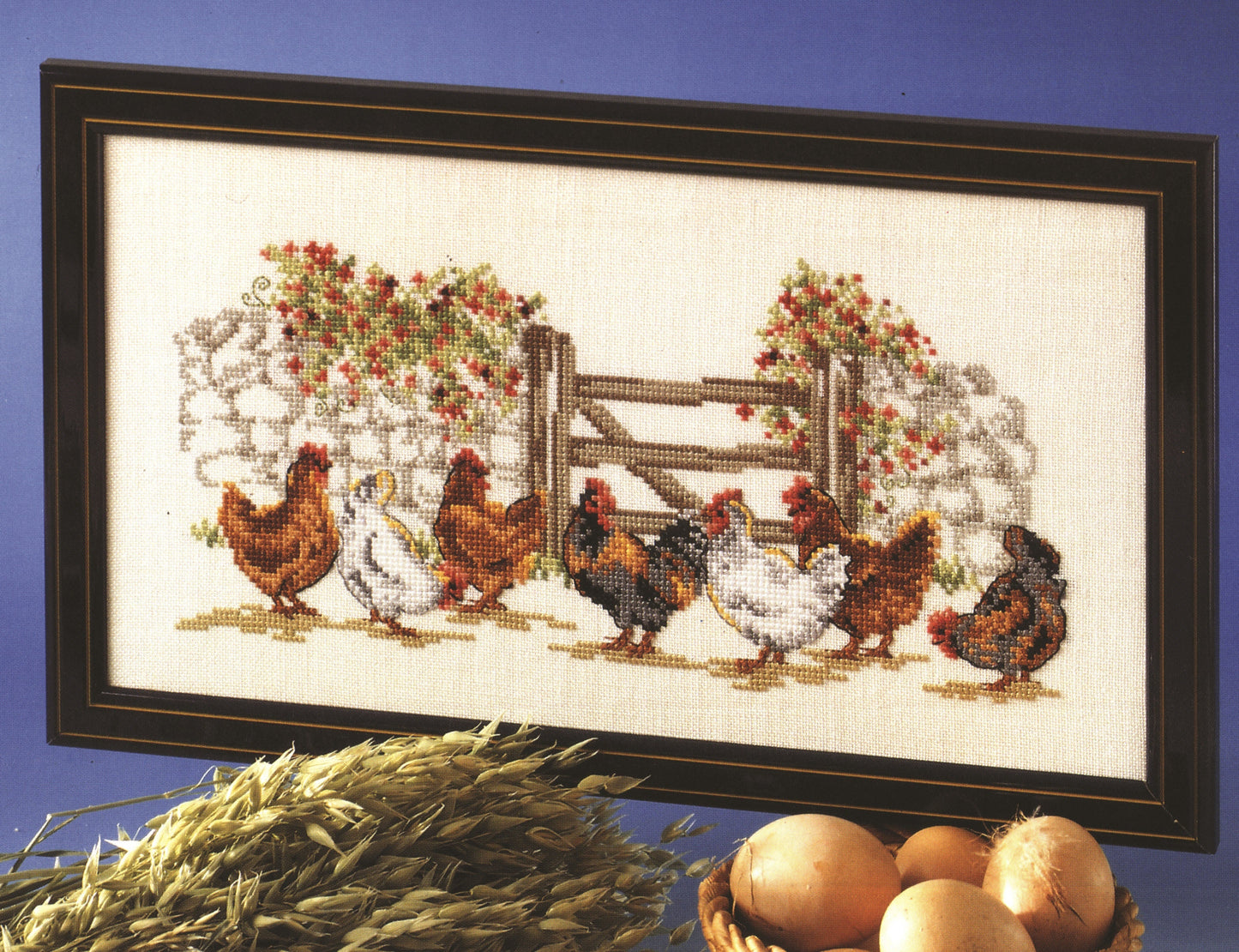 Høns Foran Hegn broderikit