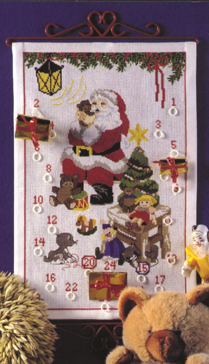 Julekalender broderikit julemand krammer bamse