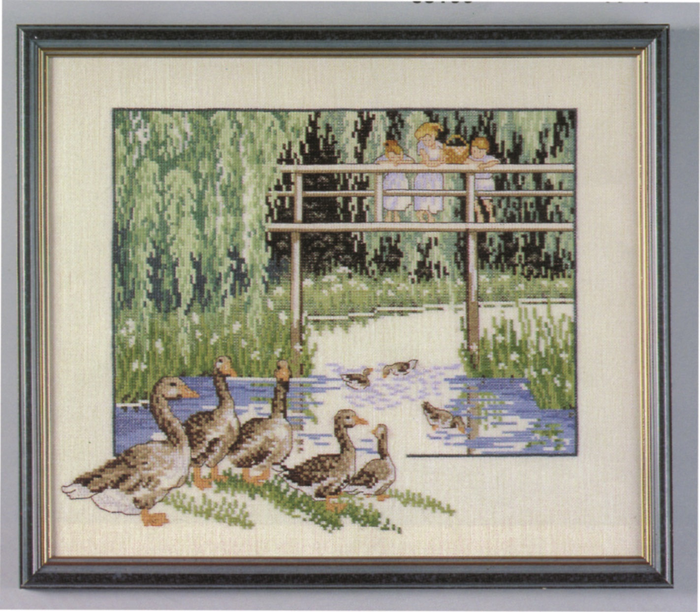 Grågæs ved sø broderikit